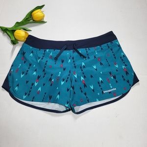 Patagonia athletic shorts, drawstring waist for better fit, lined inside.